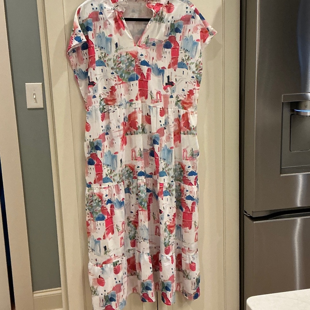 Women’s short sleeve multi colored dress, size medium